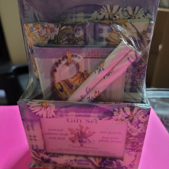 2002 Brand New Claire Murray Gift Set, Journal, Address Book, Note Pad, Two Pe - Picture 3 of 3